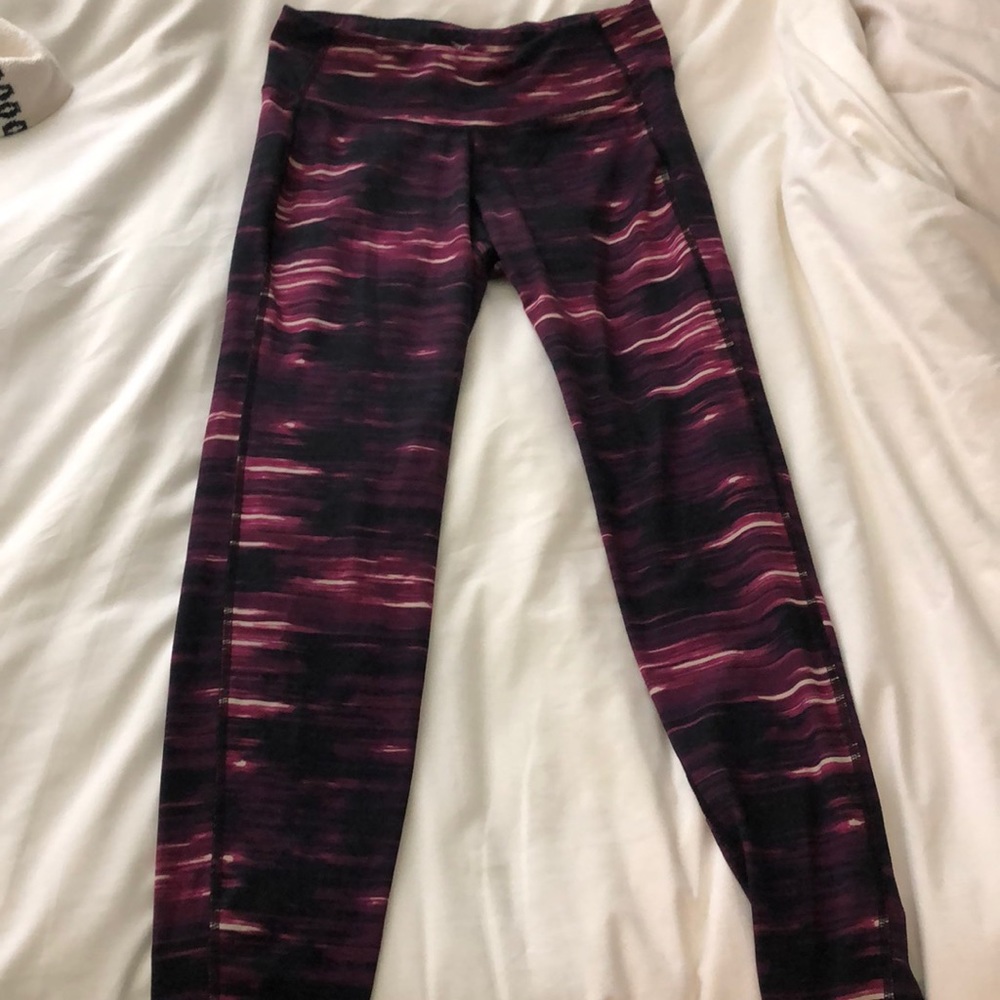 Athletic leggings